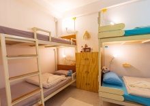 Кровать в общем номере в One of Us House - Hostel