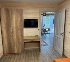 2. Двухкомнатный коттедж в Дубки