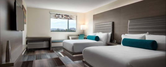 Номер Standard с видом на бассейн в Aloft Scottsdale