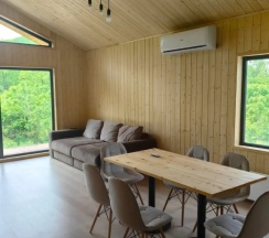 Коттедж с балконом в BarnHouse