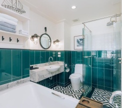 Двухместный номер Deluxe с балконом двуспальная кровать в Sugar Marina Hotel Nautical, Kata Beach