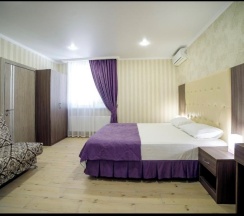 Четырехместный номер в Hare house