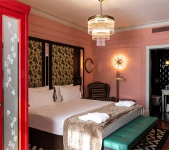 Люкс с видом на улицу или во внутренний двор в Dom Boutique Hotel