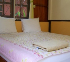 Бунгало с балконом в 4T Guesthouse