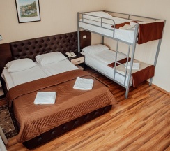 Семейный номер с двумя кроватями в Brothershotel.ru