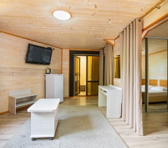 6-местный 2-комнатный "Семейный" номер с балконом в Манэ