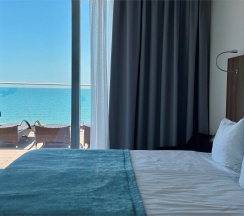 Трехкомнатные Апартаменты с бассейном и видом на море в Grand hotel Anapa