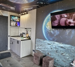 Коттедж улучшенный в Побег из квартиры