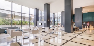 Валенсия: Отель Hotel Ilunion Aqua 4