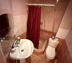 Трёхместная комната с балконом в Л Этуаль