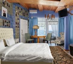 Серая вилла Santorini Art Deco 2 этаж в Buen Retiro