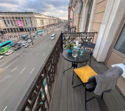 Джуниор Делюкс с балконом в Home Aparts