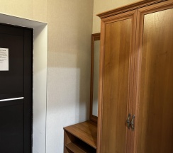 Номер стандарт с 1 односпальной и 1 двуспальной кроватью в Спарта