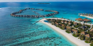 Остров Хуруэли: Курортный отель Radisson Blu Resort Maldives with 50 percent off on Sea Plane round trip 03 nights & above