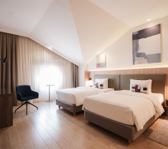 Представительский люкс (Апартамент с 2 спальнями) в Кортъярд Марриотт Сочи Красная Поляна