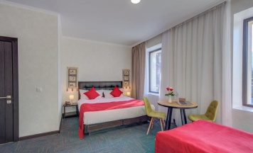 Трёхместный номер Superior в Отель My Hotel Karakol