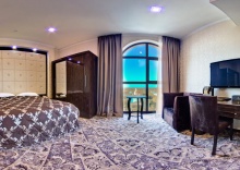 Двухместный люкс Superior двуспальная кровать в The Plaza Hotel Bishkek