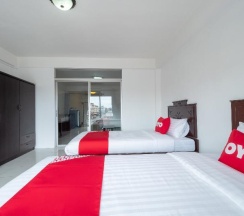 Двухместный номер Standard 2 отдельные кровати в OYO 1123 The One Health Care and Apartment