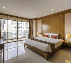 Люкс Senior с 3 комнатами в Mike Beach Resort Pattaya - SHA