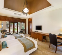 Вилла с 2 комнатами рядом с пляжем в Maikhao Dream Villa Resort & Spa