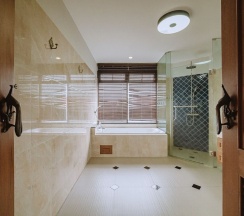 Номер Deluxe с балконом и с красивым видом из окна в Baan Huen Phen