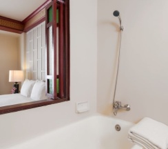 Номер Standard с балконом в New Patong Premier Resort