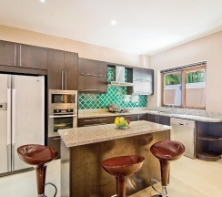 Вилла с 4 комнатами в Tropicana Pool Villa