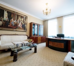 Двухкомнатные апартаменты с одной спальней в The Rooms Boutique Hotel