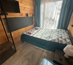 Трёхместный номер с видом на лес и горы в 7 Небо