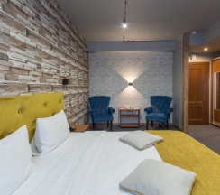 Просторный номер Классик с кроватью King-size в Loft Boutique