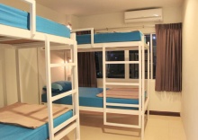 Кровать в общем номере (женский номер) в Ananas Phuket Central Hostel - Adults Only