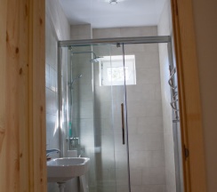 Двухместный номер Standard с балконом и с видом на горы двуспальная кровать в Эльбер