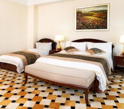 Люкс с 2 комнатами в Royal Tulip Almaty