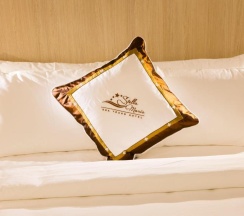 Двухместный номер Superior с красивым видом из окна двуспальная кровать в Stella Maris Nha Trang Hotel