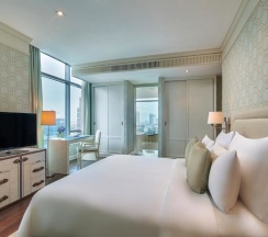 Люкс Premier с 2 комнатами в Oriental Residence Bangkok