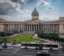 Президентский Люкс с балконом и видом на Казанский Собор в Kempf Nevsky