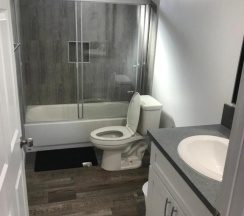 Кровать в общем номере (мужской номер) в A1 LA City Hostel