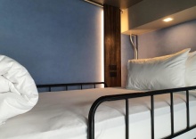 Трёхместный семейный люкс двухъярусная кровать в Hotel Ordinary Bangkok