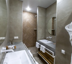 LUXE в Kamarooms Business Hotel&Spa