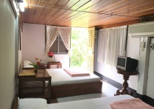 Четырёхместное бунгало в Huainamrin Resort Maehongson The Creek