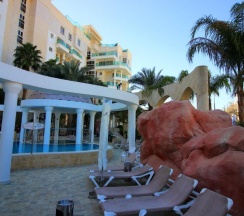 Апартаменты с 2 комнатами с балконом в Sunset apartment's Residence du Golf