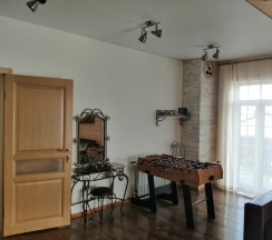 Коттедж с 3 комнатами в Альпийская усадьба Поречье