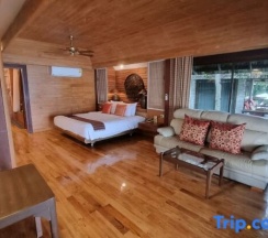 Одноместный коттедж с видом на залив в Sunset Park Resort and Spa