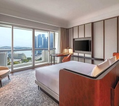 Двухместный люкс Ambassador двуспальная кровать в Fairmont Singapore