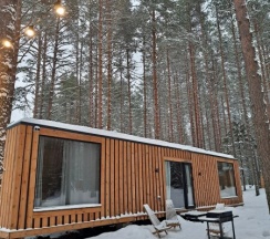 Дом с двумя комнатами для семьи или компании на 3-4 человека в New Camp
