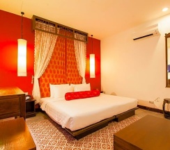Двухместный номер Deluxe двуспальная кровать в The Memory at On On Hotel