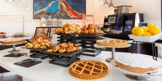 Неаполь: Отель Mercure Napoli Centro Angioino