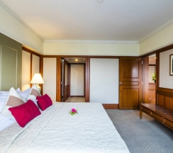 Двухместный полулюкс двуспальная кровать в Bangkok Palace Hotel