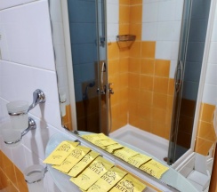 Трехместный номер в Каунис