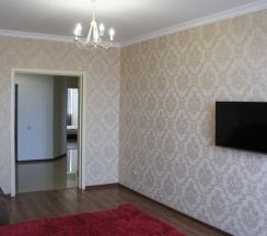 М.Горького 85Б. 2-комн.кв., 9-этаж, 119 в АнтиОтель